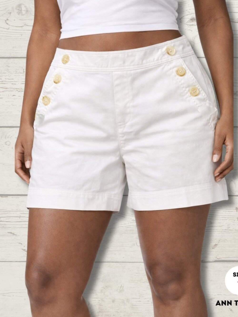 Ann Taylor White Shorts – Size 4 – Button Detail – Classic Summer
